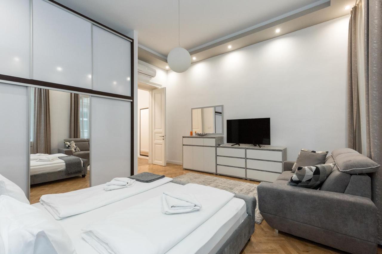 City Center Grand Luxury W 2Br/2Bt Budapest Eksteriør billede