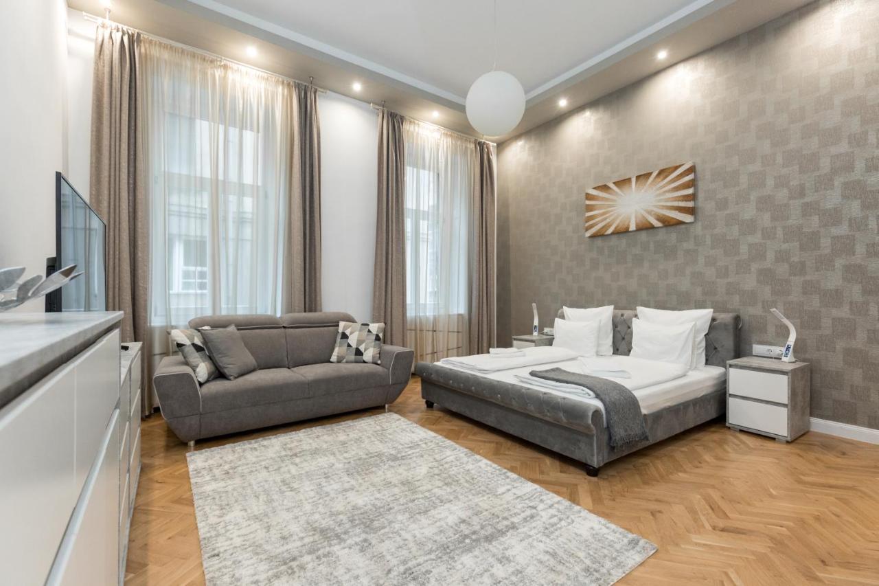 City Center Grand Luxury W 2Br/2Bt Budapest Eksteriør billede