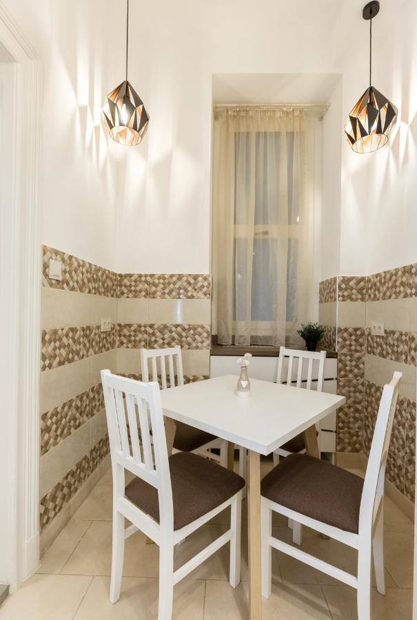 City Center Grand Luxury W 2Br/2Bt Budapest Eksteriør billede